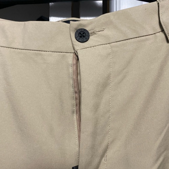 Shorts - Picture 2 of 3